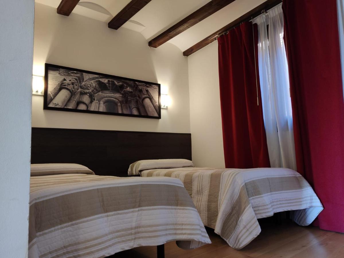 Hotel Rey Sancho Наварете Екстериор снимка
