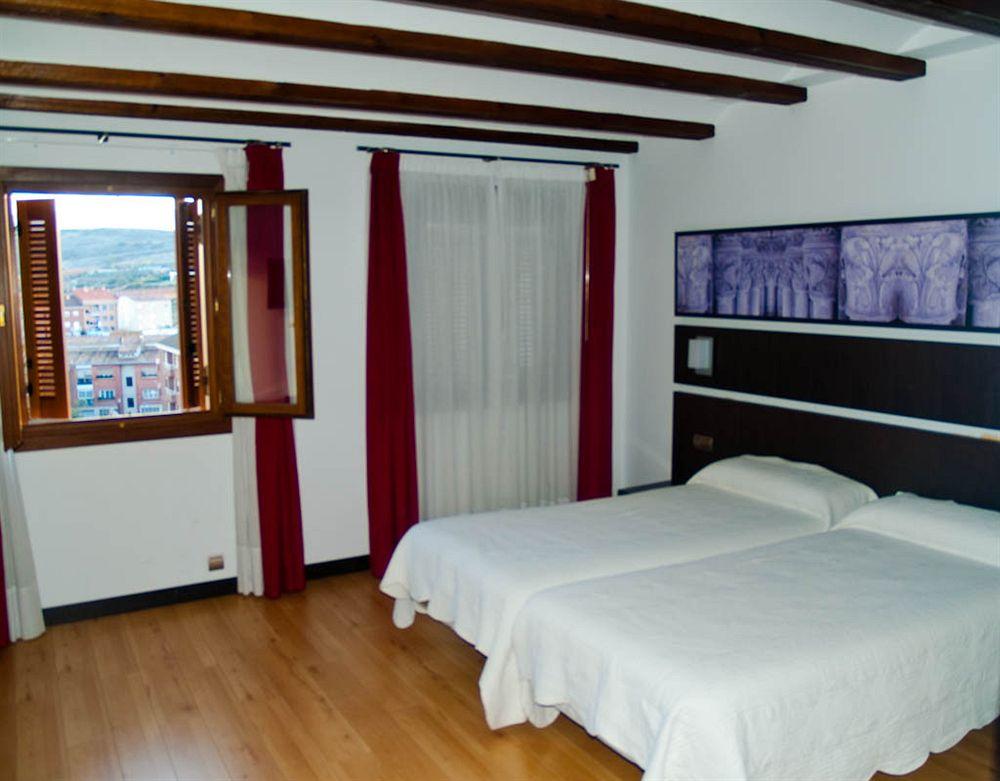 Hotel Rey Sancho Наварете Екстериор снимка