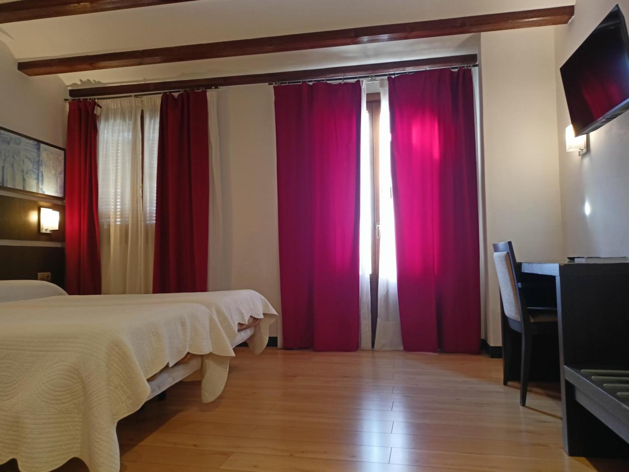 Hotel Rey Sancho Наварете Екстериор снимка