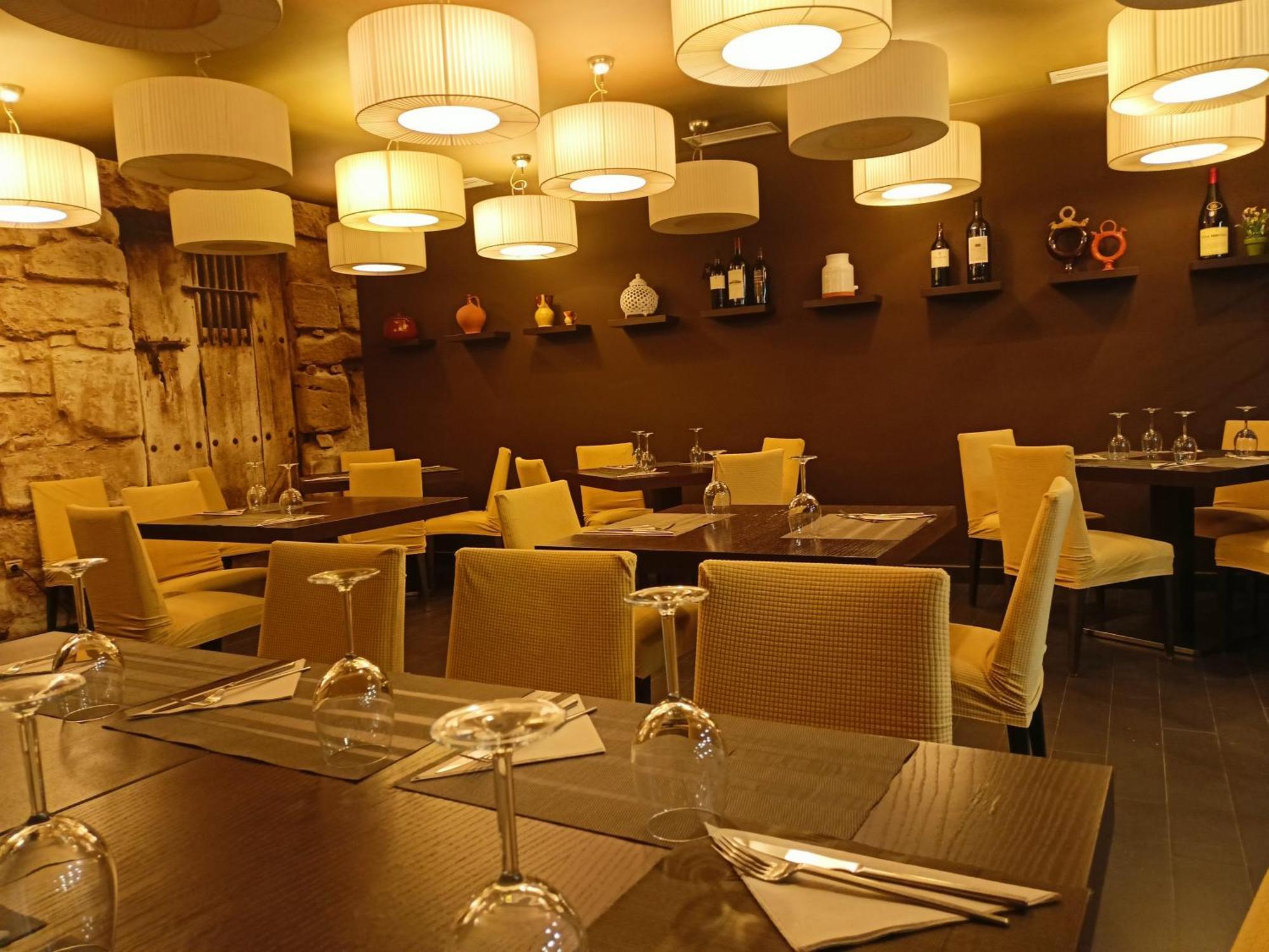 Hotel Rey Sancho Наварете Екстериор снимка