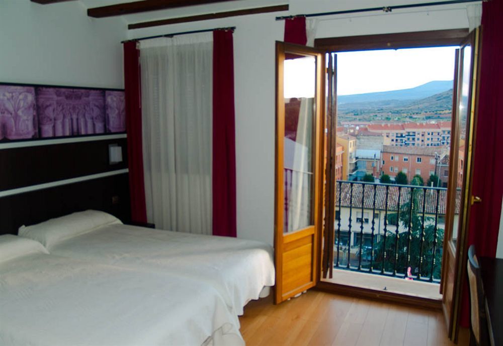 Hotel Rey Sancho Наварете Екстериор снимка